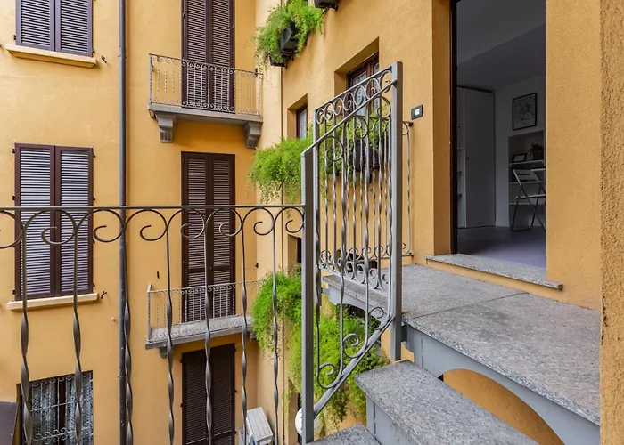 Guesthost - Central Studio Apts -Corso Magenta
